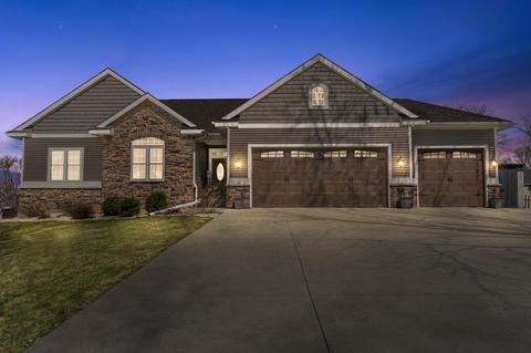 4528 E Oak Ln, Windsor, WI 53598