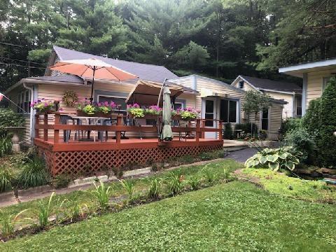 1326 River Rd, Wisconsin Dells, WI 53965