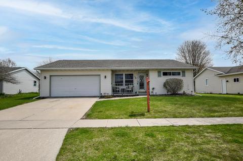 118 Hancock Ln, Evansville, WI 53536