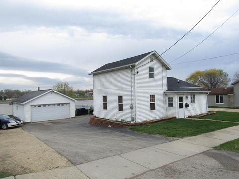 662 W Delavan Dr, Janesville, WI 53546