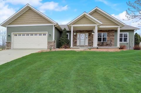 4471 Brookview Ct, Windsor, WI 53598