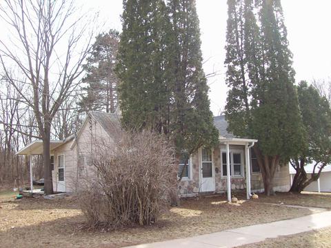 250 E Park St, Montello, WI 53949 photo 1