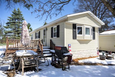 w5902 Whistling Wing Drive, New Lisbon, WI 53950
