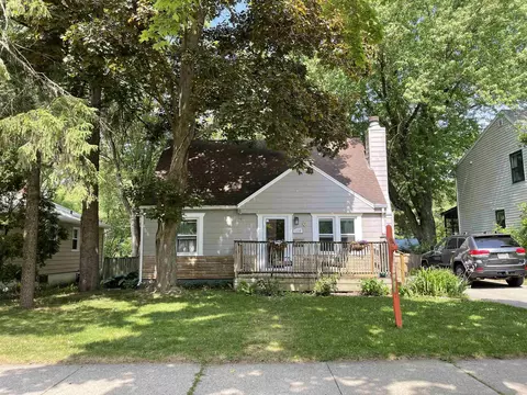 1210 Temkin Ave, Madison, WI 53705