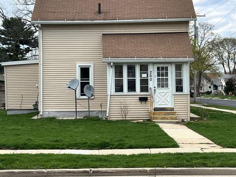 260 Walnut St, Beaver Dam, WI 53916
