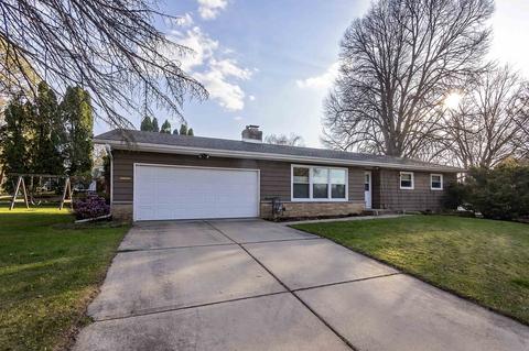 5901 S Hill Dr, Madison, WI 53705