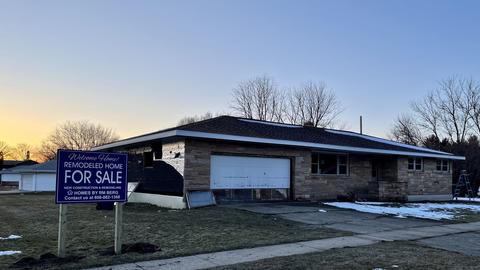 317 S 4th St, Evansville, WI 53536