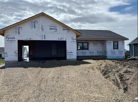 683 Porter Rd, Evansville, WI 53536