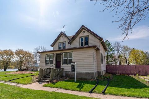 w7037 Main Street, Watertown, WI 53094