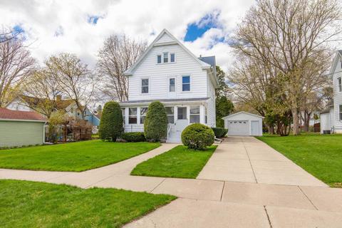 114 Jones St, Sun Prairie, WI 53590