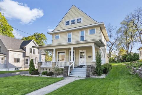 210 Park Ln, Edgerton, WI 53534