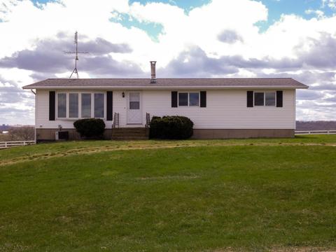 3137 Grandview Rd, Stitzer, WI 53825