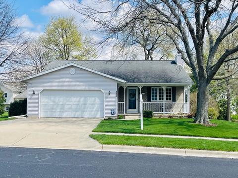 840 N Perry Pkwy, Oregon, WI 53575