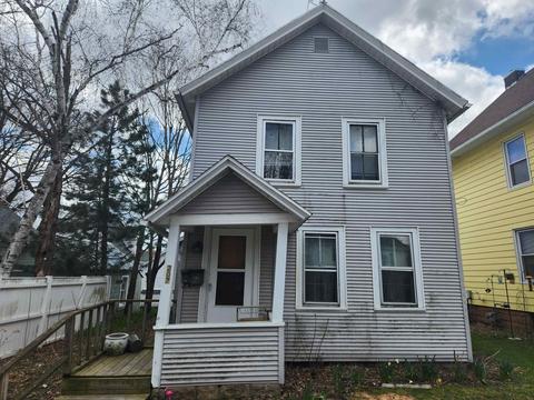 207 7th Ave, Baraboo, WI 53913
