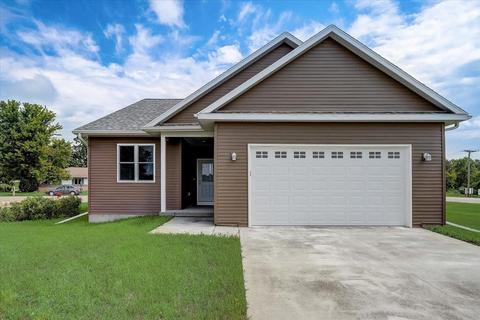 N6723 Clover Lane, Pardeeville, WI 53954