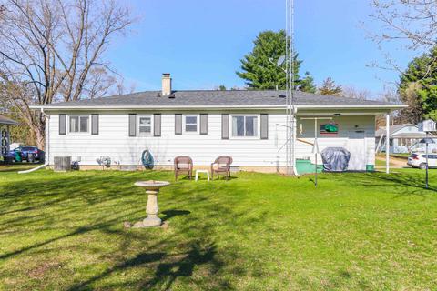 529 S Evergreen St, Wautoma, WI 54982