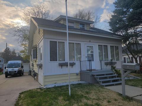 615 20th Ave, Monroe, WI 53566