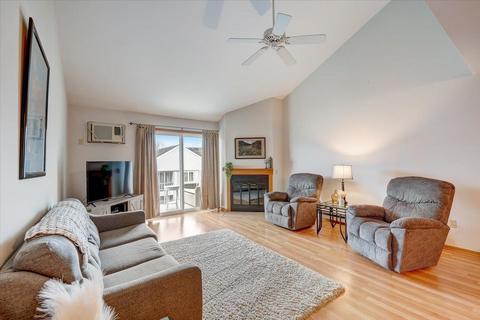 96 Ponwood Cir #G, Madison, WI 53717