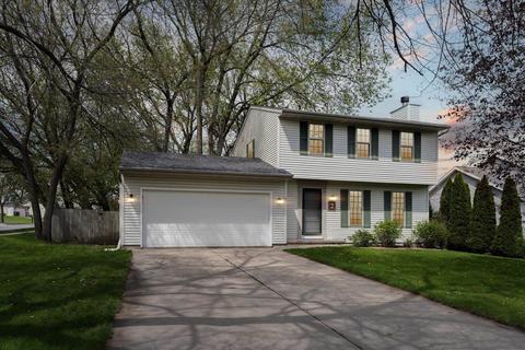 2 Book Ct, Madison, WI 53713