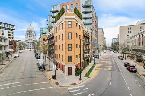 121 S Hamilton St #102, Madison, WI 53703