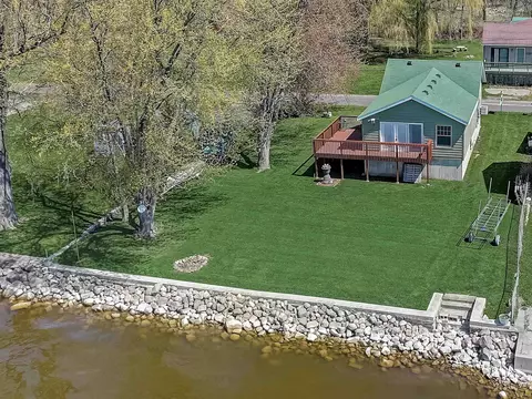 w7825 Willow Road, Fort Atkinson, WI 53538