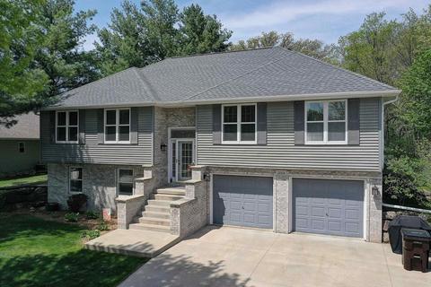 2008 Roby Rd, Stoughton, WI 53589