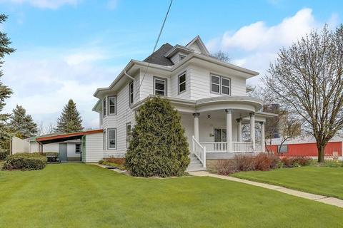 233 E Main St, Marshall, WI 53559