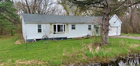 1249 Caledonia St, Portage, WI 53901