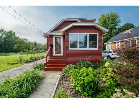 2961 Milwaukee St, Madison, WI 53704