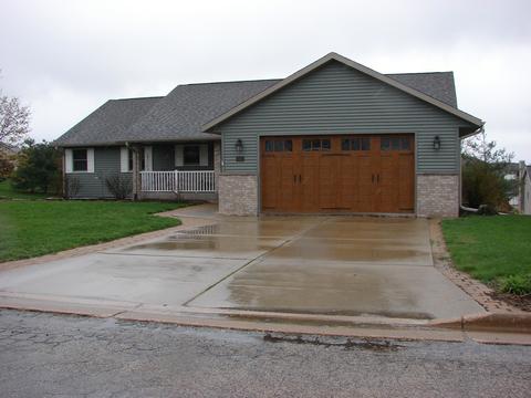 602 Uplands Dr, Dodgeville, WI 53533