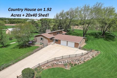 7238 Hyer Rd, Waunakee, WI 53597