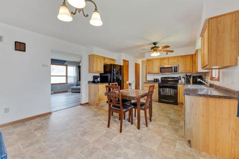 180 Oak St, Lyndon Station, WI 53944