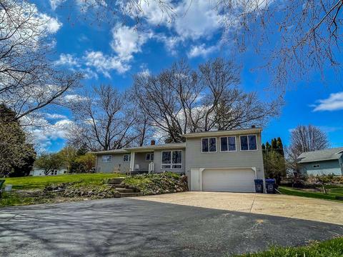w8204 Hove Drive, Beaver Dam, WI 53916