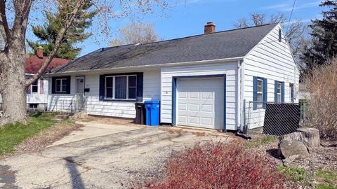 213 Dewey St, Oregon, WI 53575