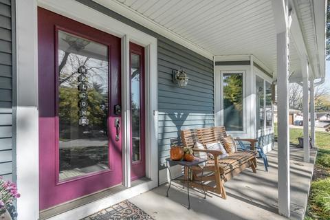7442 Hunters Ct, Middleton, WI 53562