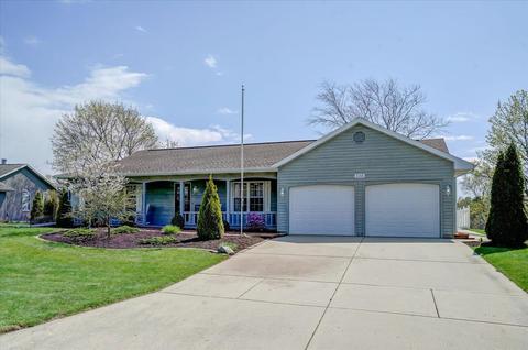 4350 Hearthridge Dr, Janesville, WI 53546