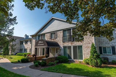 1517 Golf View Rd #C, Madison, WI 53704
