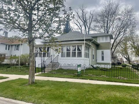 214 Beaver St, Beaver Dam, WI 53916