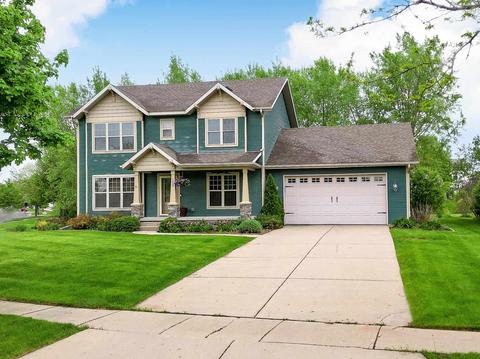 150 Brewster Dr, Lake Mills, WI 53551