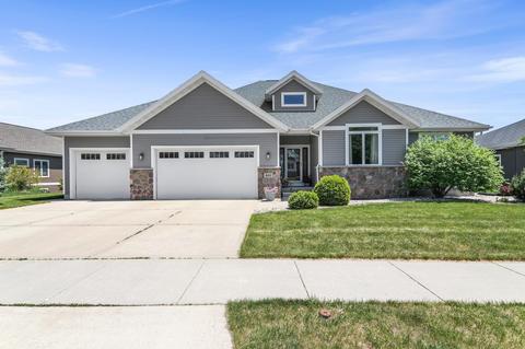803 Smithland Ln, Cottage Grove, WI 53527