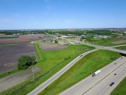 23 Ac Hickory Ln, Deforest, WI 53532