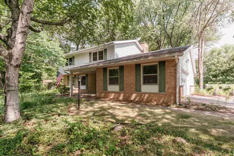 3321 Leyton Ln, Madison, WI 53713