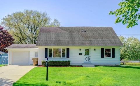 4525 Leo Dr, Madison, WI 53716