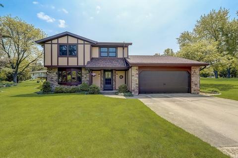 7729 Kempfer Ln, Verona, WI 53593