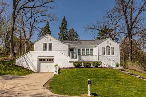 579 S Main St, Monticello, WI 53570