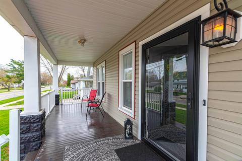 549 W Main St, Reedsburg, WI 53959