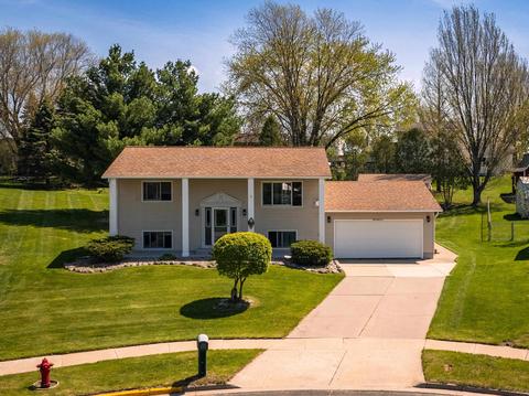 965 Krystle Ct, Reedsburg, WI 53959