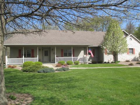 627 E Limerick Ln, Beloit, WI 53511