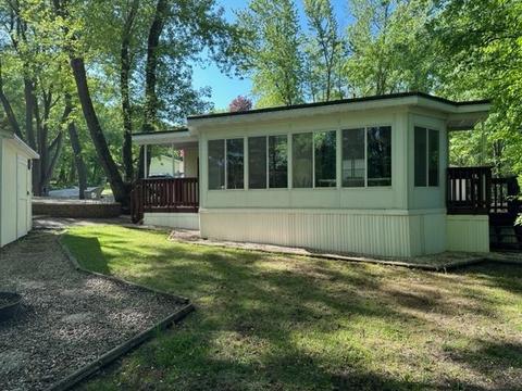 522 Sunset Cir, Edgerton, WI 53534