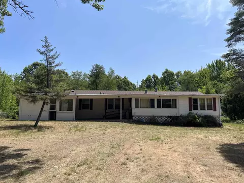 w1914 Amherst Drive, Lyndon Station, WI 53944
